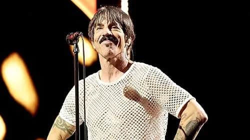 Ekranizacja autobiografii Anthony’ego Kiedisa z RHCP w trakcie pracy